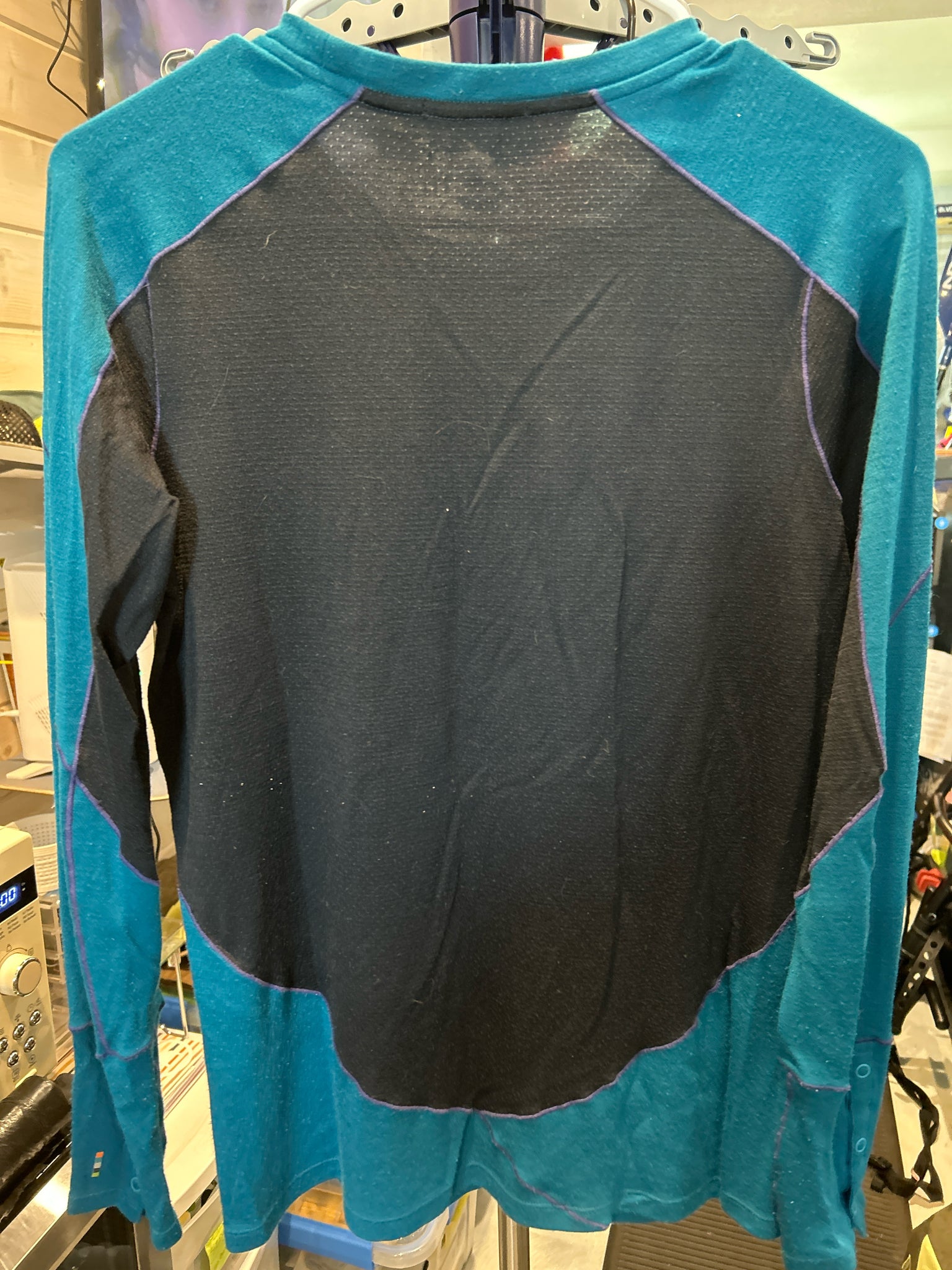 Size M Smartwool Shirt
