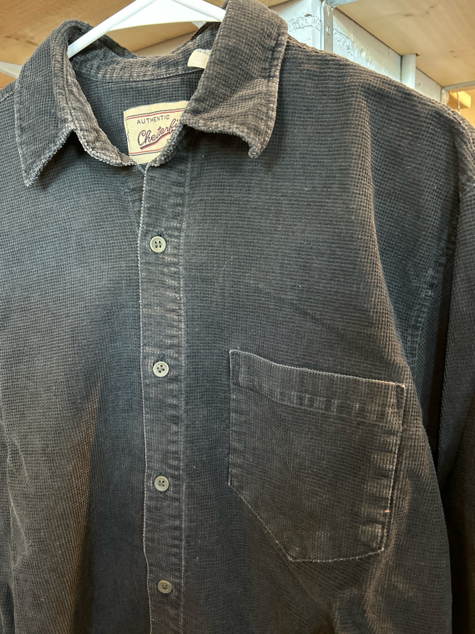Size M Chesterfield Long Sleeve Shirt