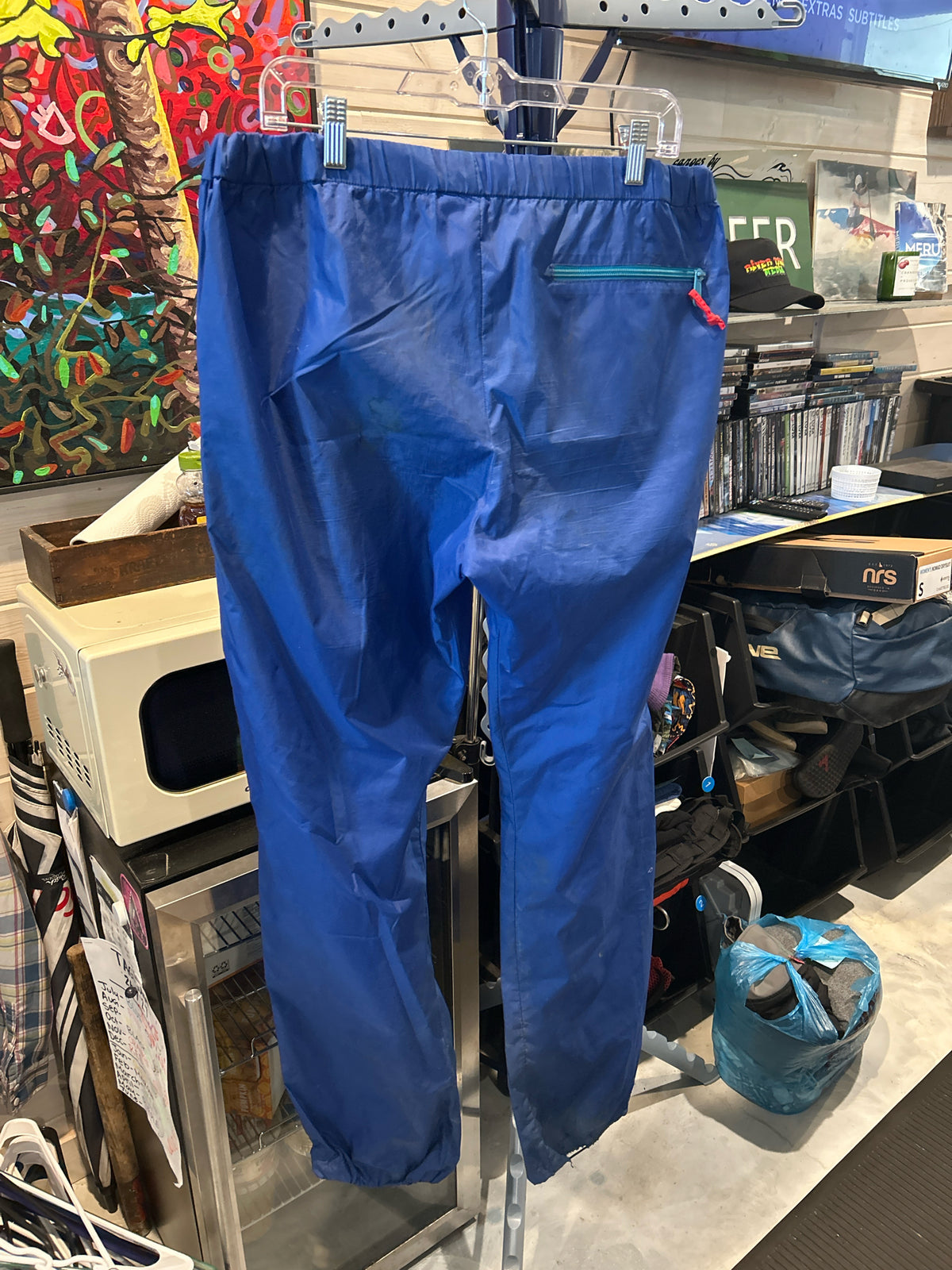 Men's Size L Sierra Designs Wind Pants