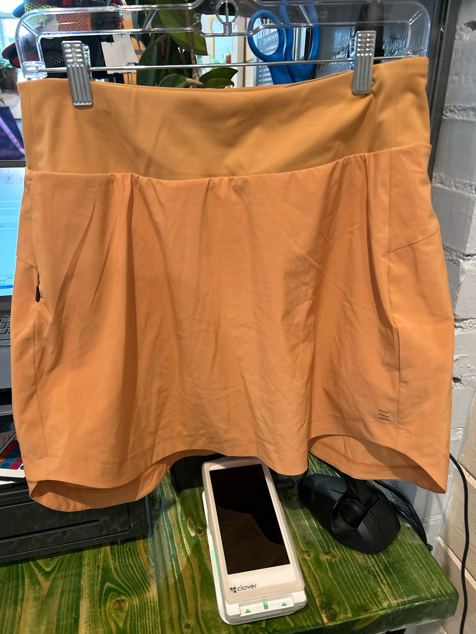 Size M Free Fly Skirt