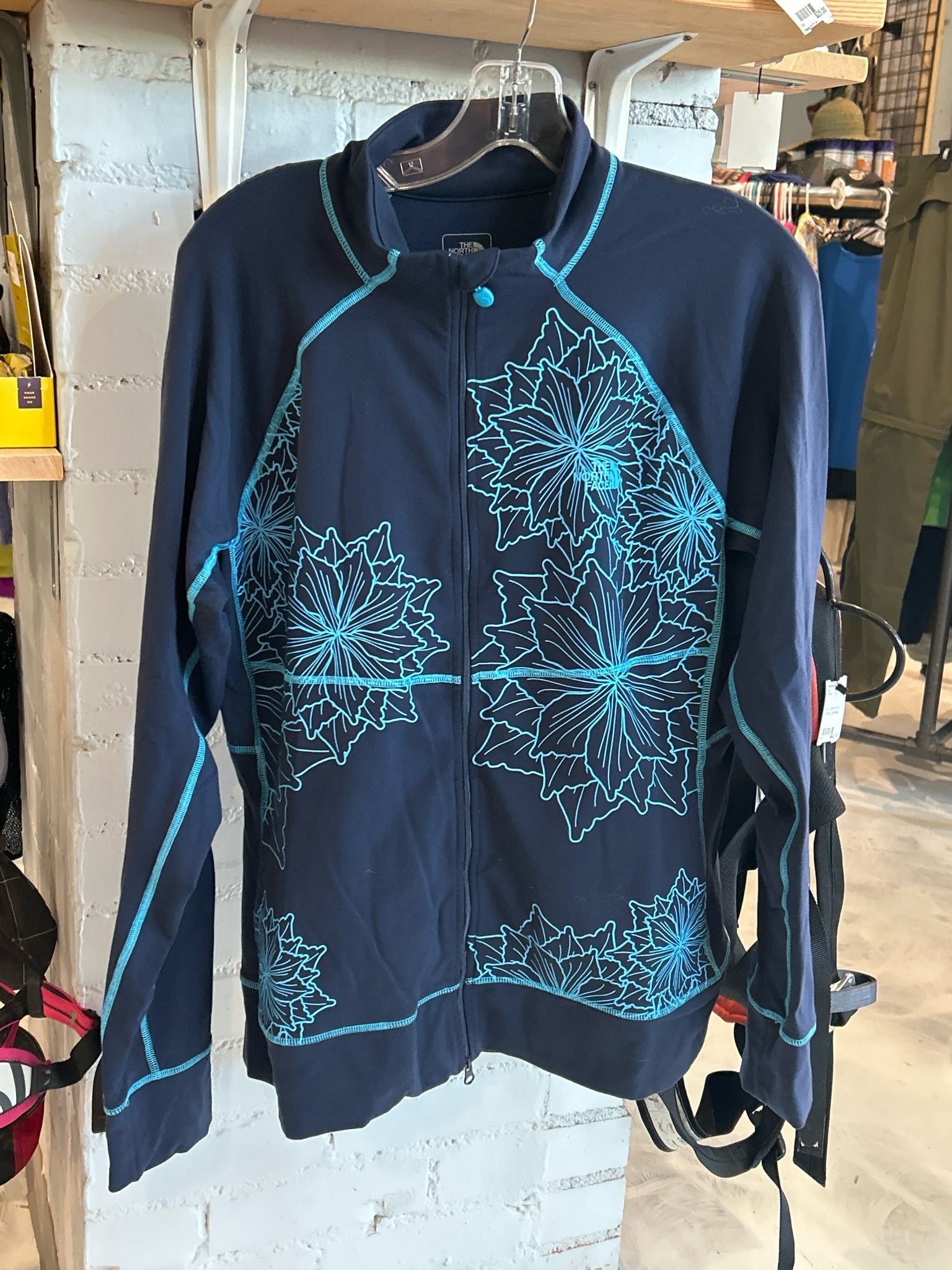 The North Face ladies XL full zip mid layer stretch jacket