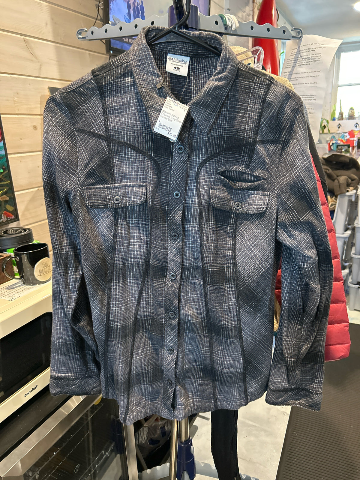 Women's Size Lg. Columbia Long Sleeve Flannel Shirt