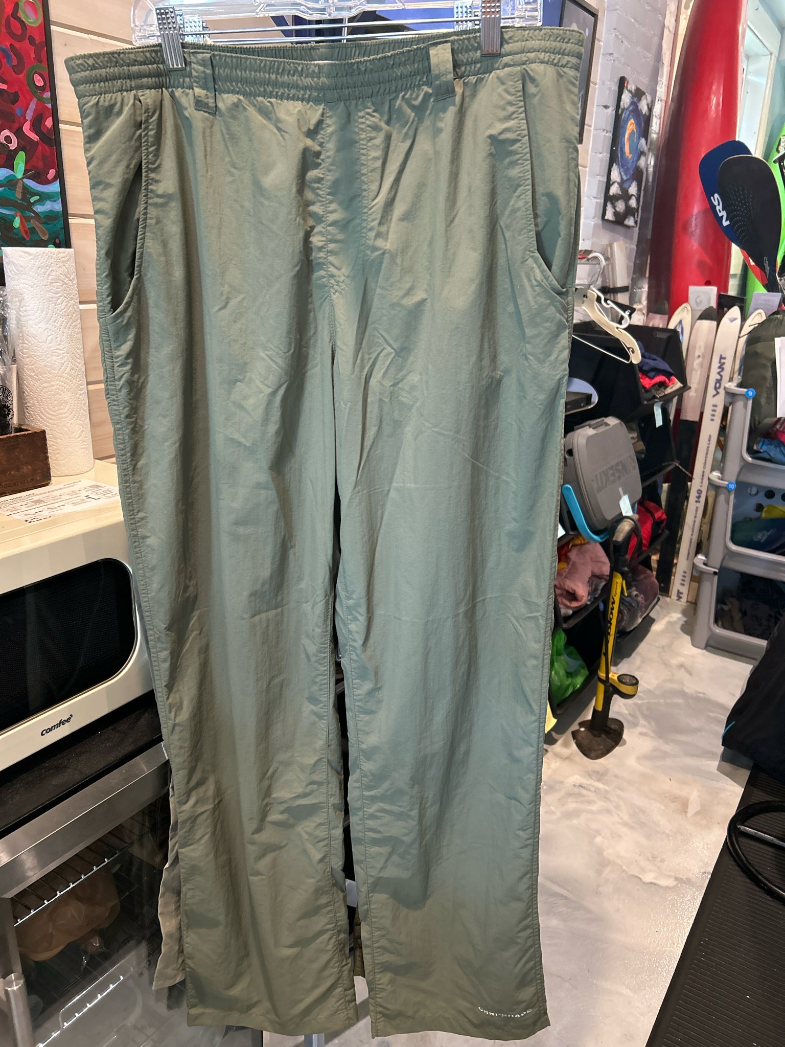 Size L Columbia PFG Omni-Shade Hiking Pants