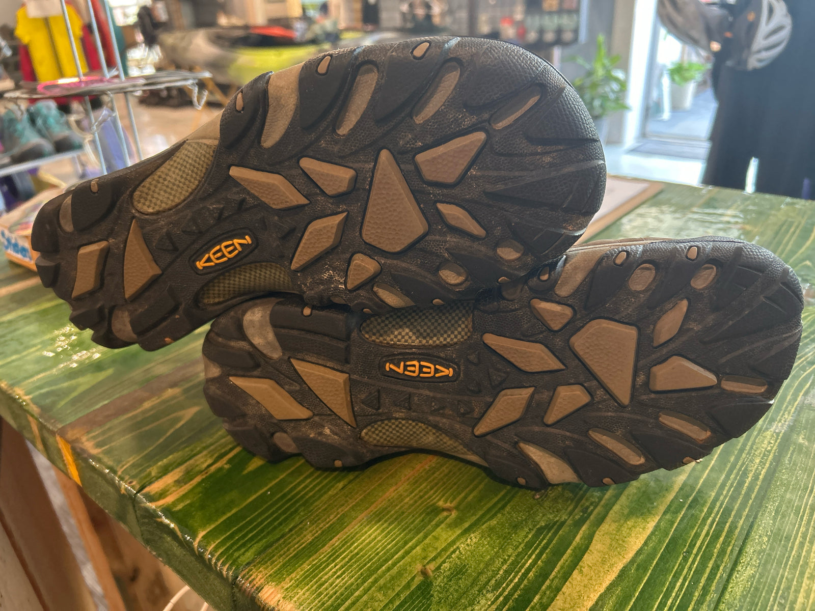 Keen Targhee 2 Womens Size 10.5 brown Shoes