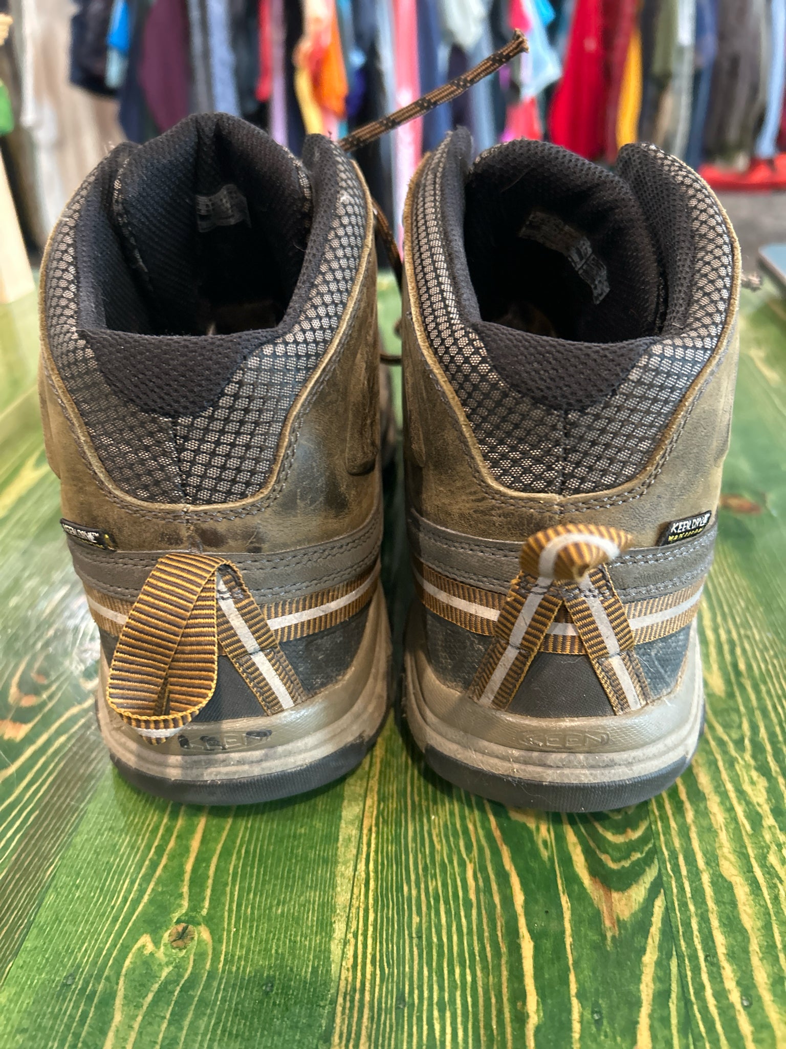 10.5 Keen Targhee Leather Hiking Boot