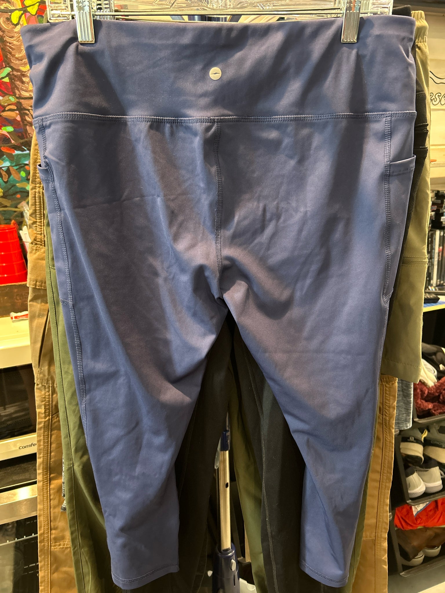 Size XL Avia Leggings
