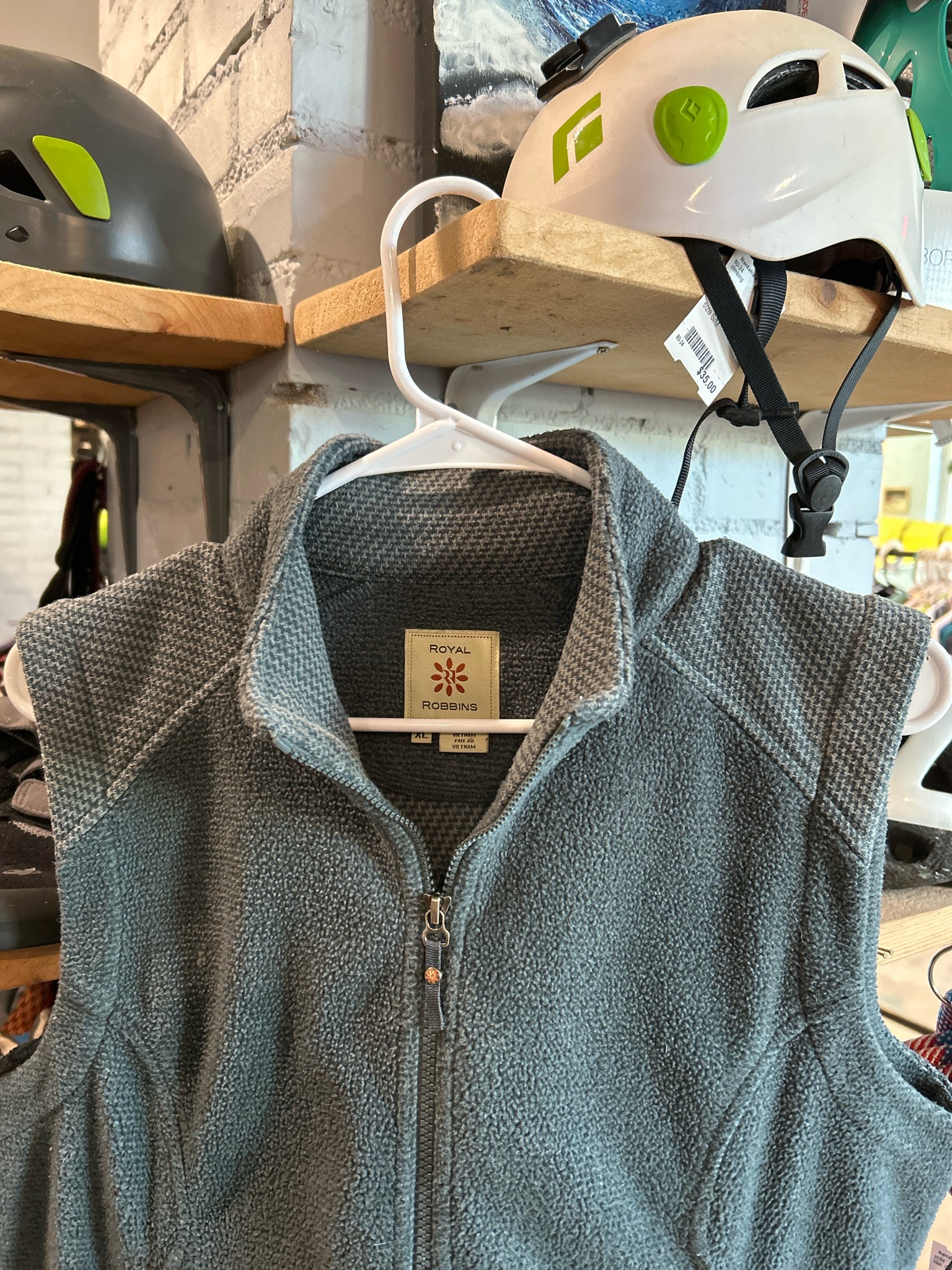 Size XL Royal Robbins Vest