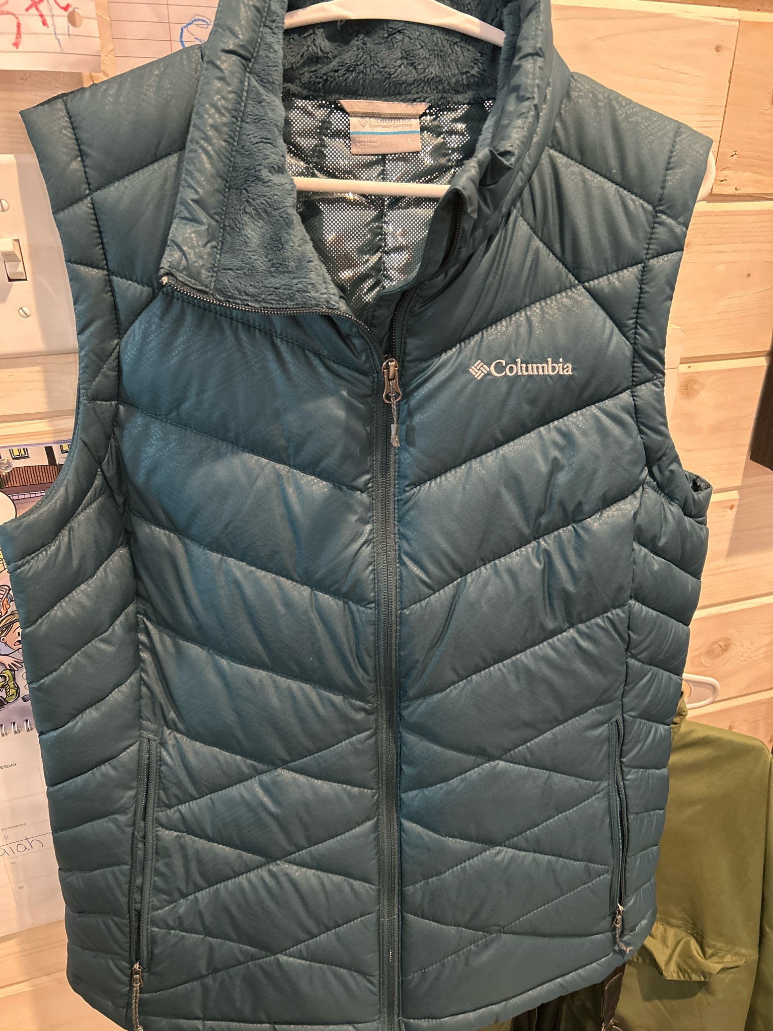 Size L Columbia Vest