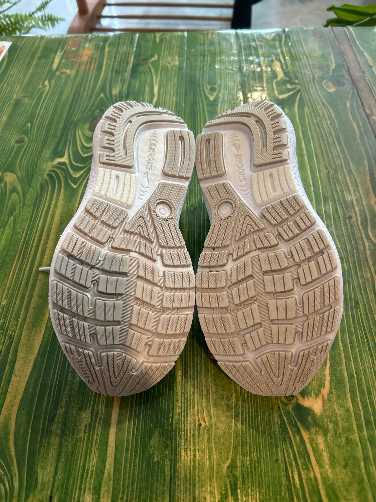 Women's Size 8.5 Brooks Ghost 16 Running Shoes