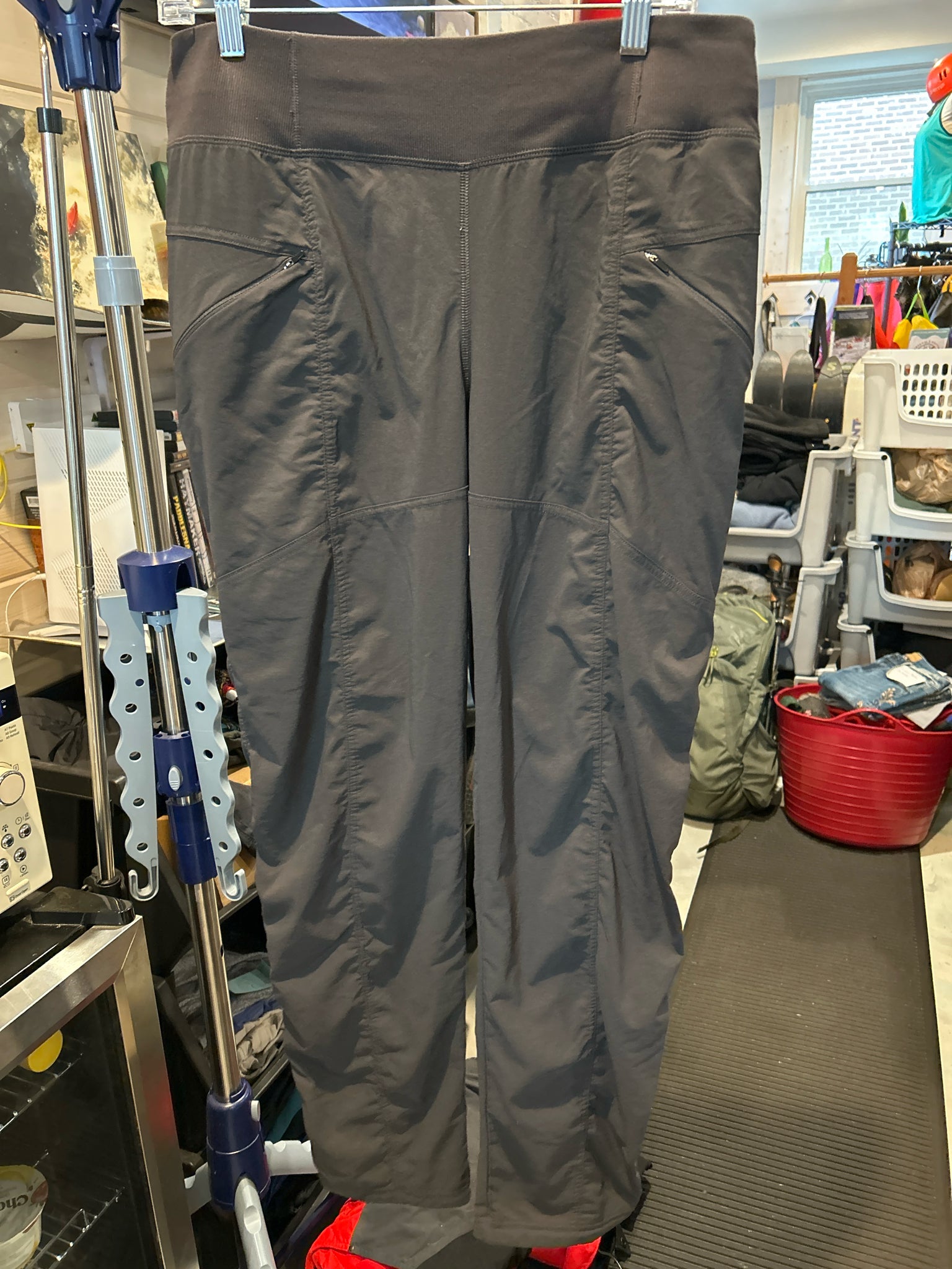 Size L Prana Koen Pants