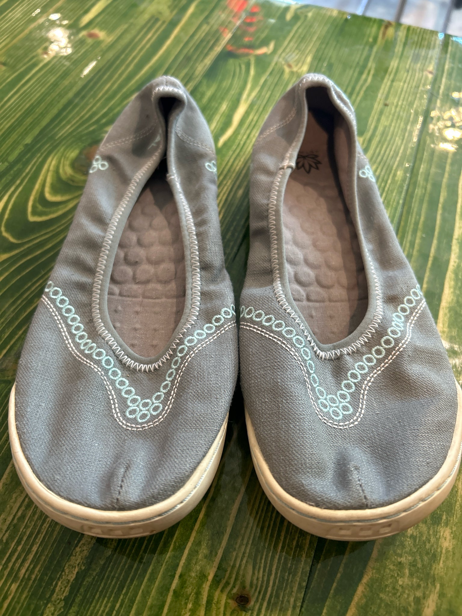 Astral designs hemp Maria slip on shoe size 8