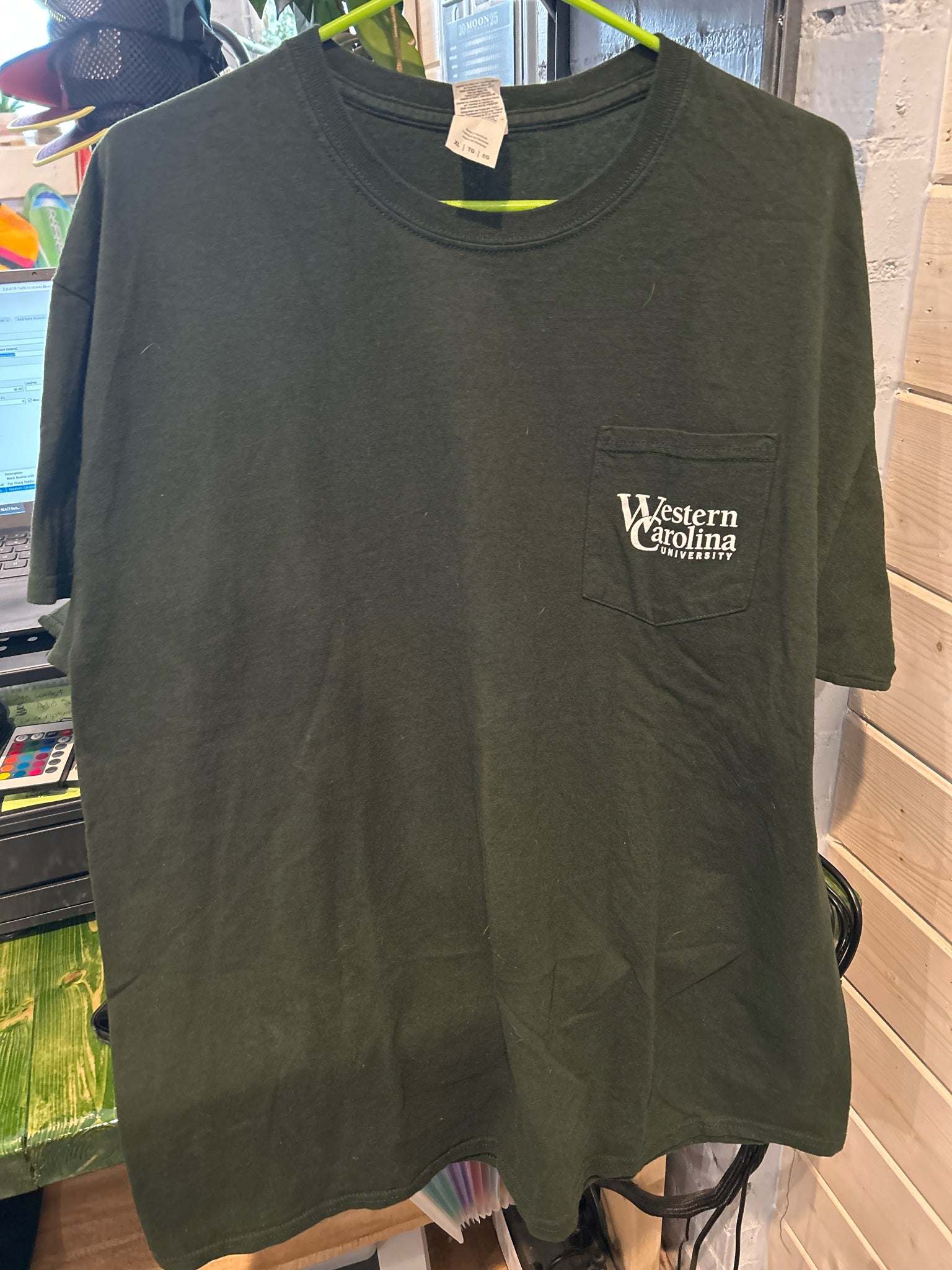 Size X-Large Forest Green Shirt