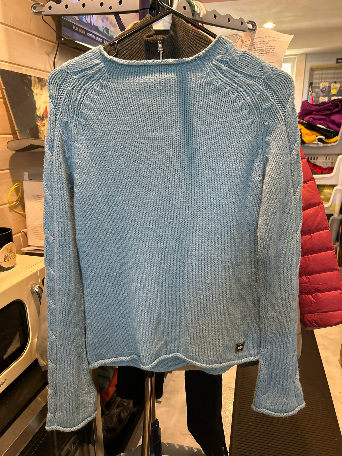 Women's Size Md. REI Crewneck Knit Sweatshirt