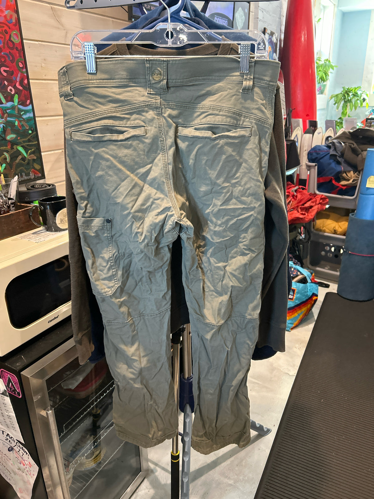 Men's Size 32x30 Wrangler Hiking Pants