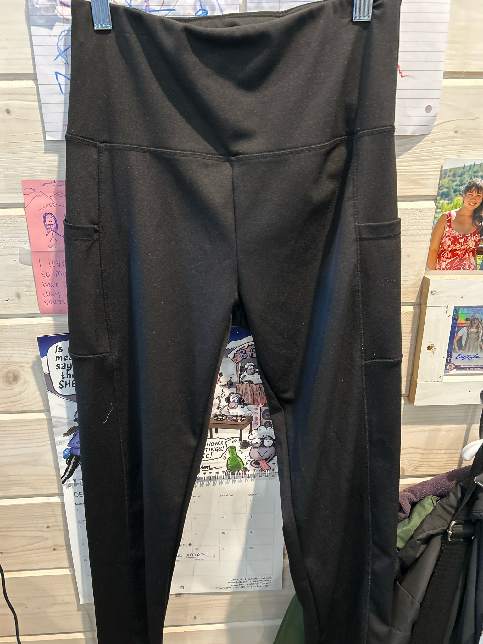 Size M ShoSho Leggings