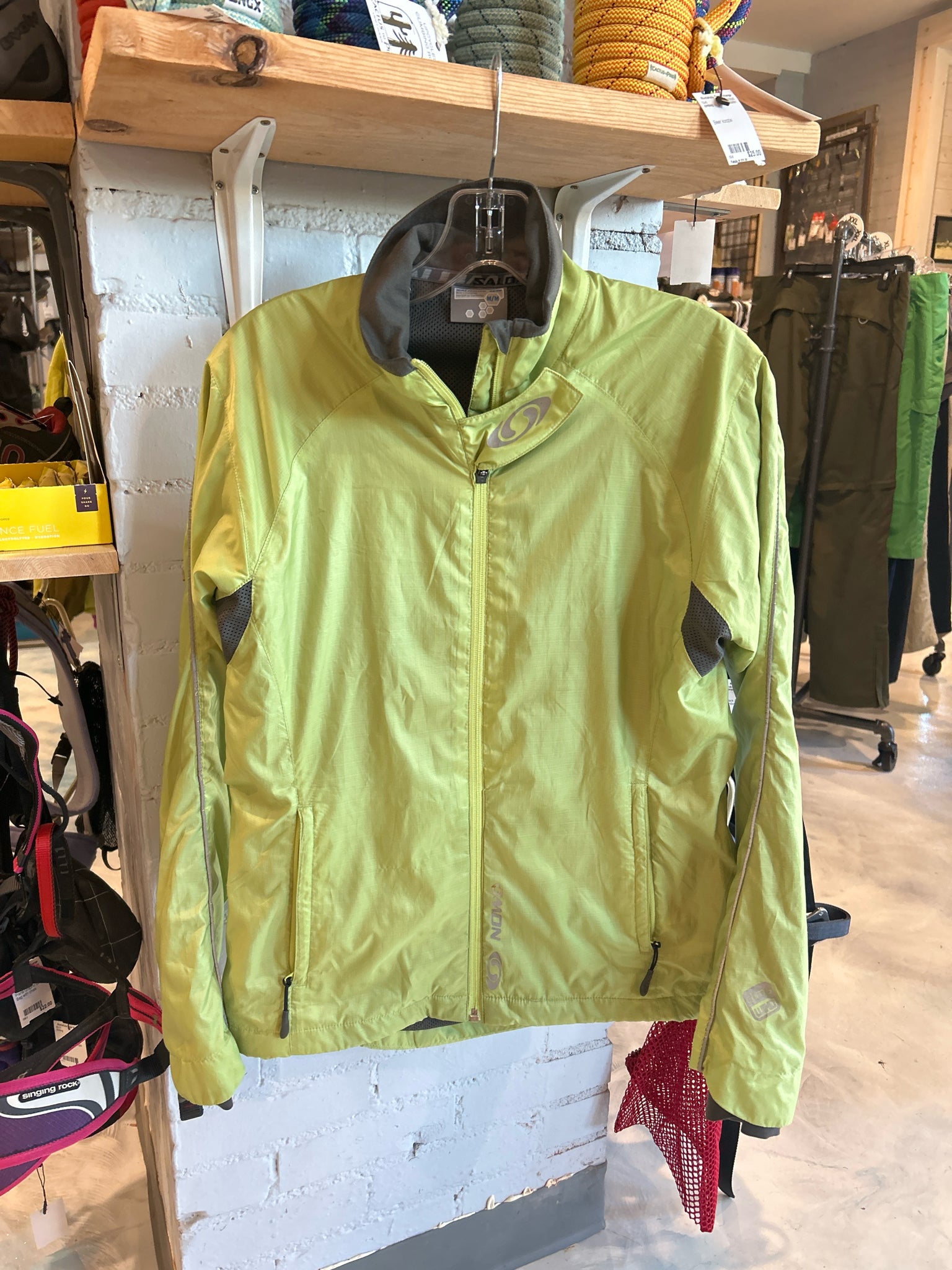 Salomon Windbreaker full zip womens medium