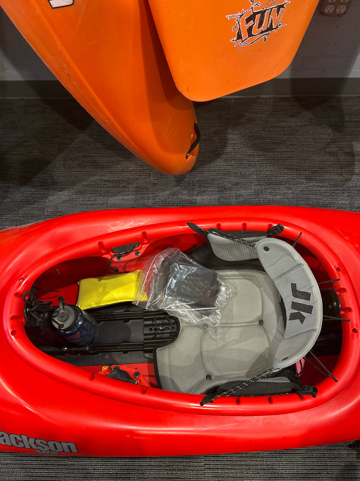 Jackson Antix Kayak Size Large