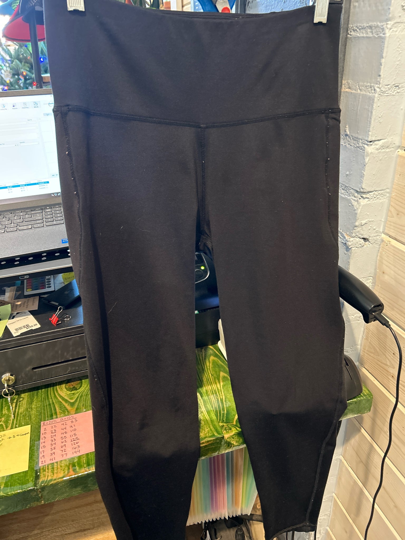 Size L Adrienne Vittadini Leggings